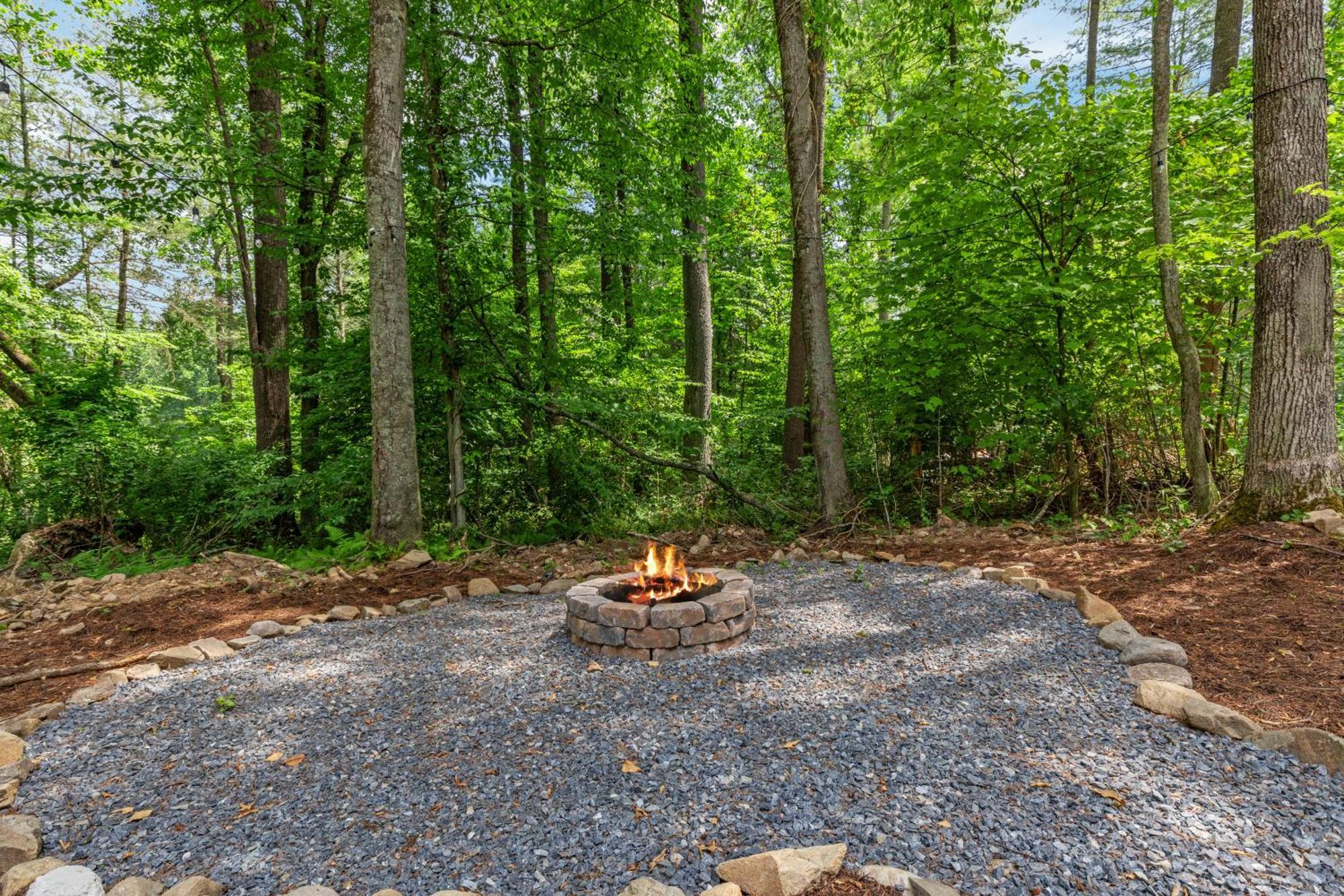 Zen Dome - Romantic Retreat, Wifi & Ac, Hot Tub, National Park 8 Min Hébergement de vacances Luray